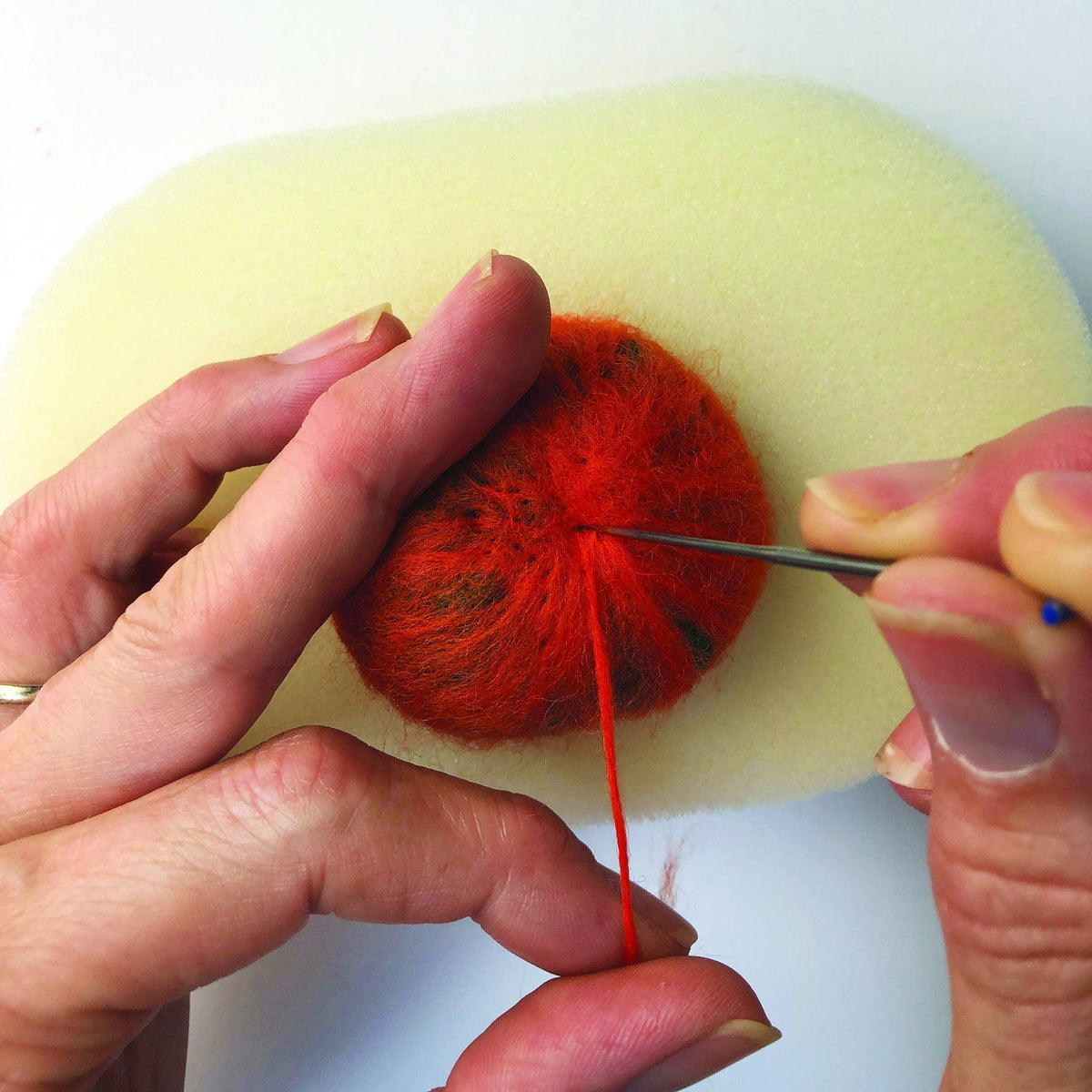 Bergin & Bath Needle Felting Kit - Pumpkins - Halloween Crafts - Make Your