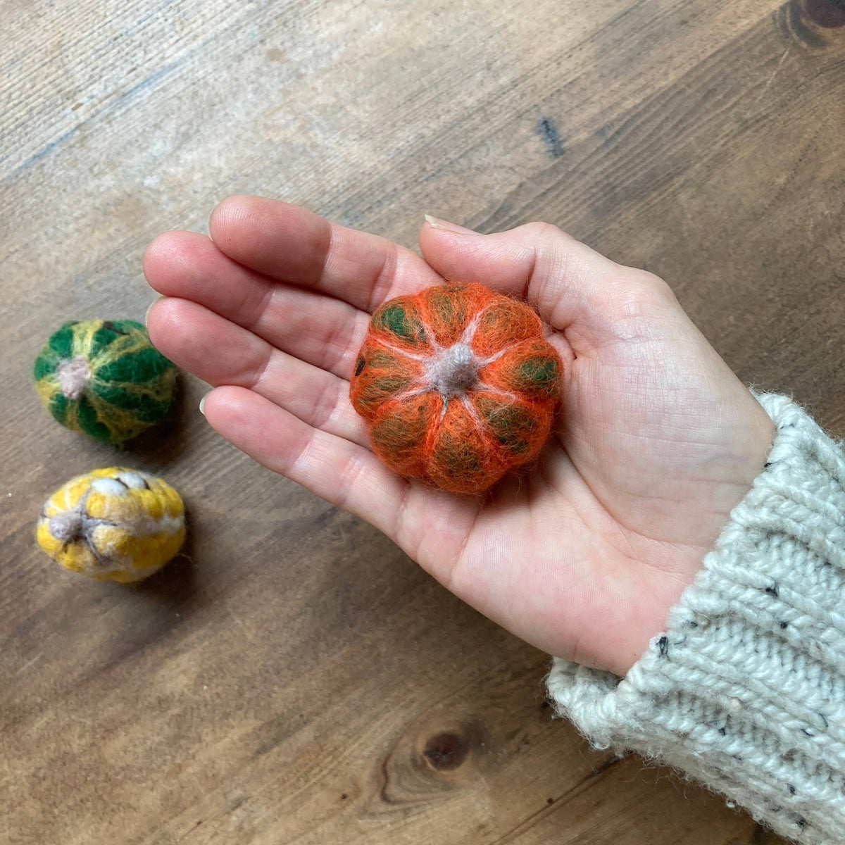 Bergin & Bath Needle Felting Kit - Pumpkins - Halloween Crafts - Make Your