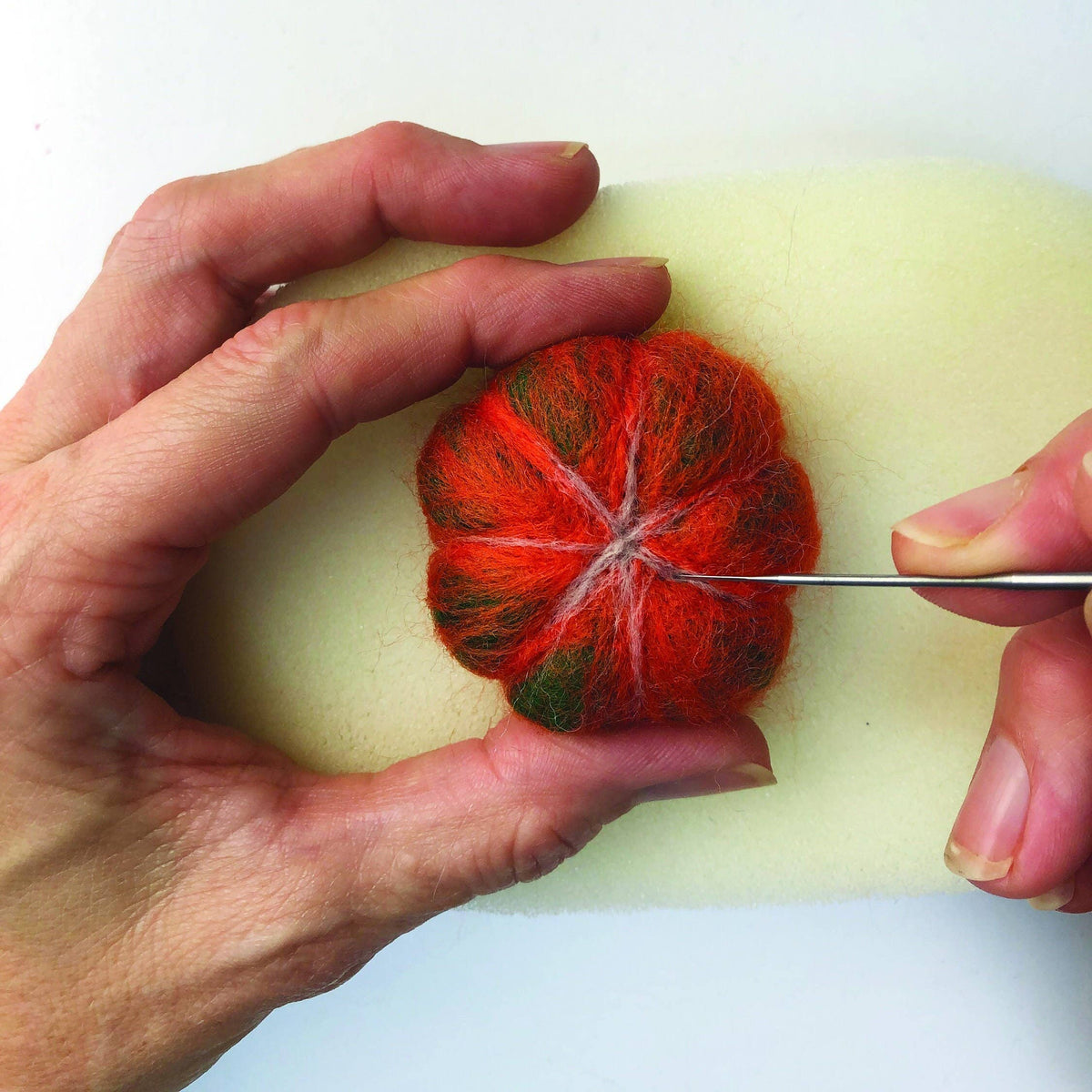 Bergin & Bath Needle Felting Kit - Pumpkins - Halloween Crafts - Make Your