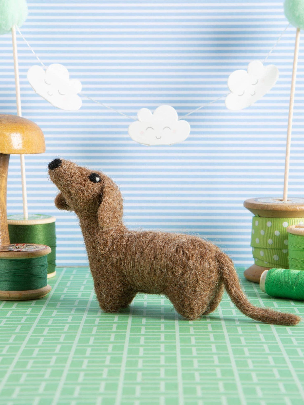 Beginner Mini Dachshund Needle Felting Craft Kit
