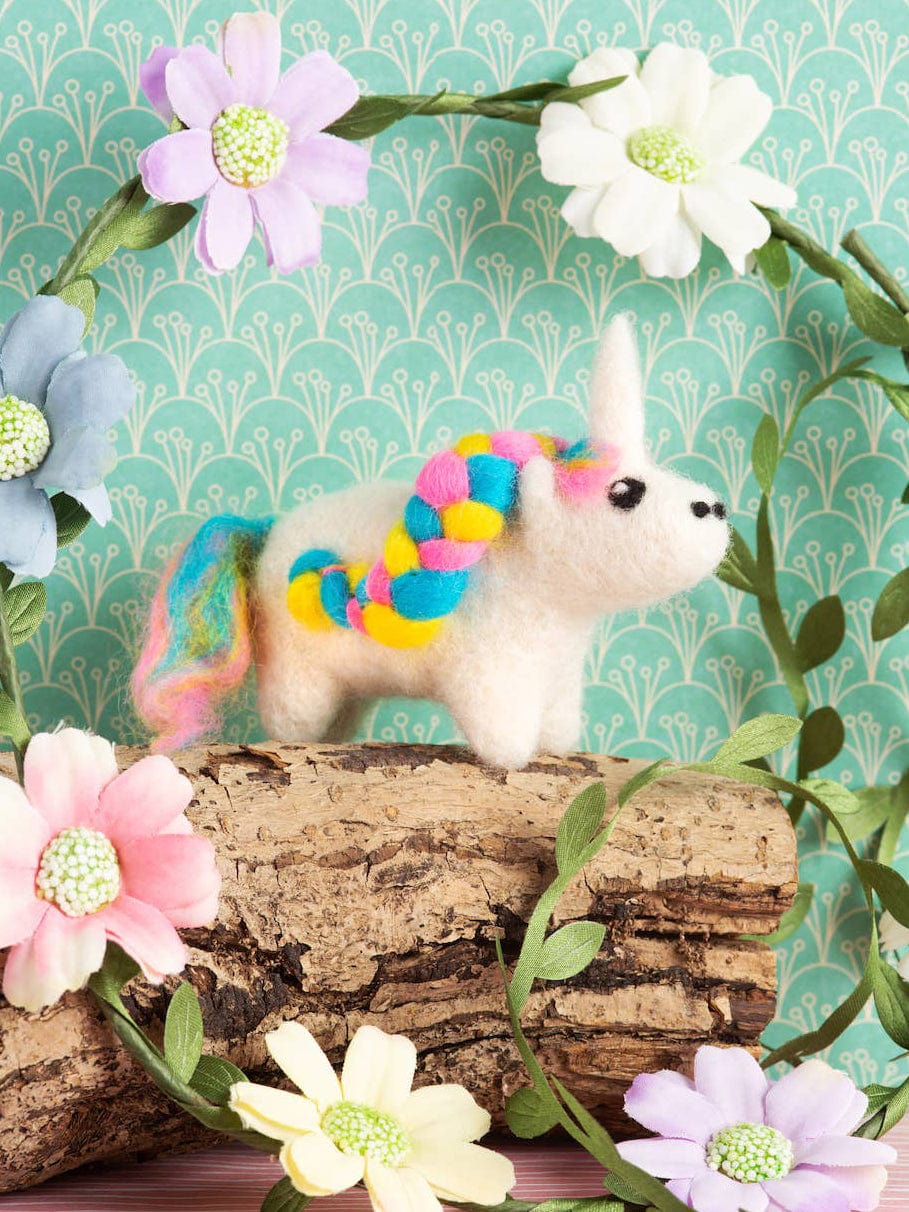 Hawthorn Handmade Needle Felting Kit Beginner Mini Unicorn Needle Felting Craft Kit