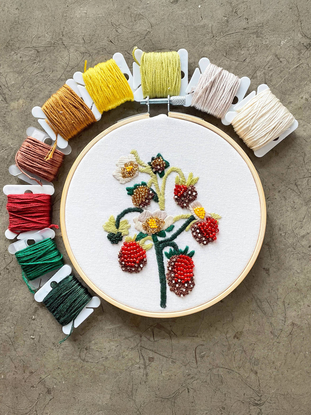 5" Beginner Strawberry Blossoms Beadwork Embroidery Kit