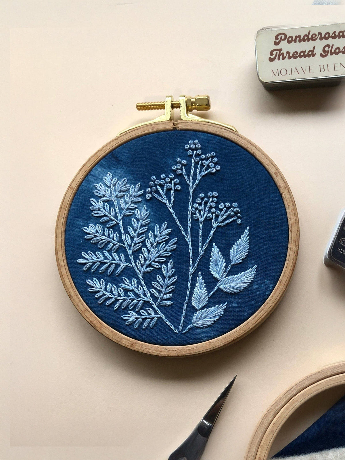 MCreativeJ Embroidery Kit 4" Beginner Cyanotype Botanicals Embroidery Kit