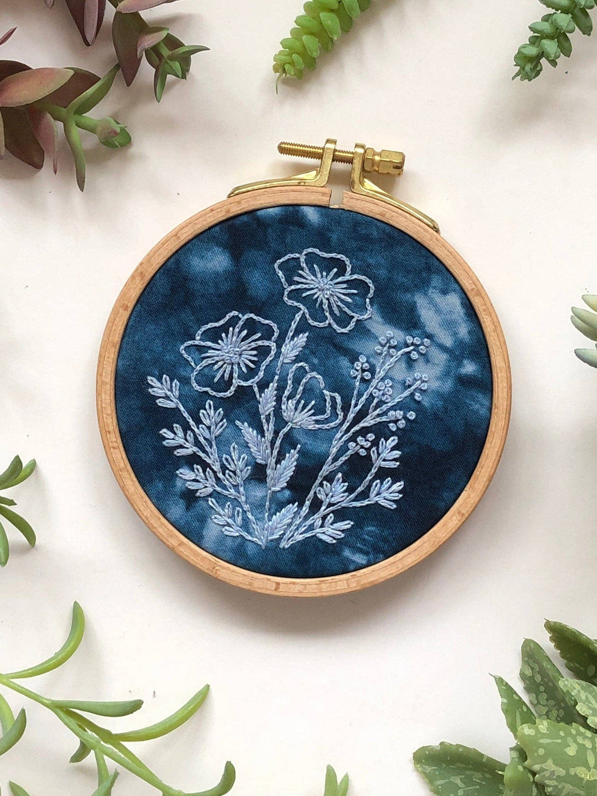 MCreativeJ Embroidery Kit 4" Beginner Cyanotype Florals Embroidery Kit