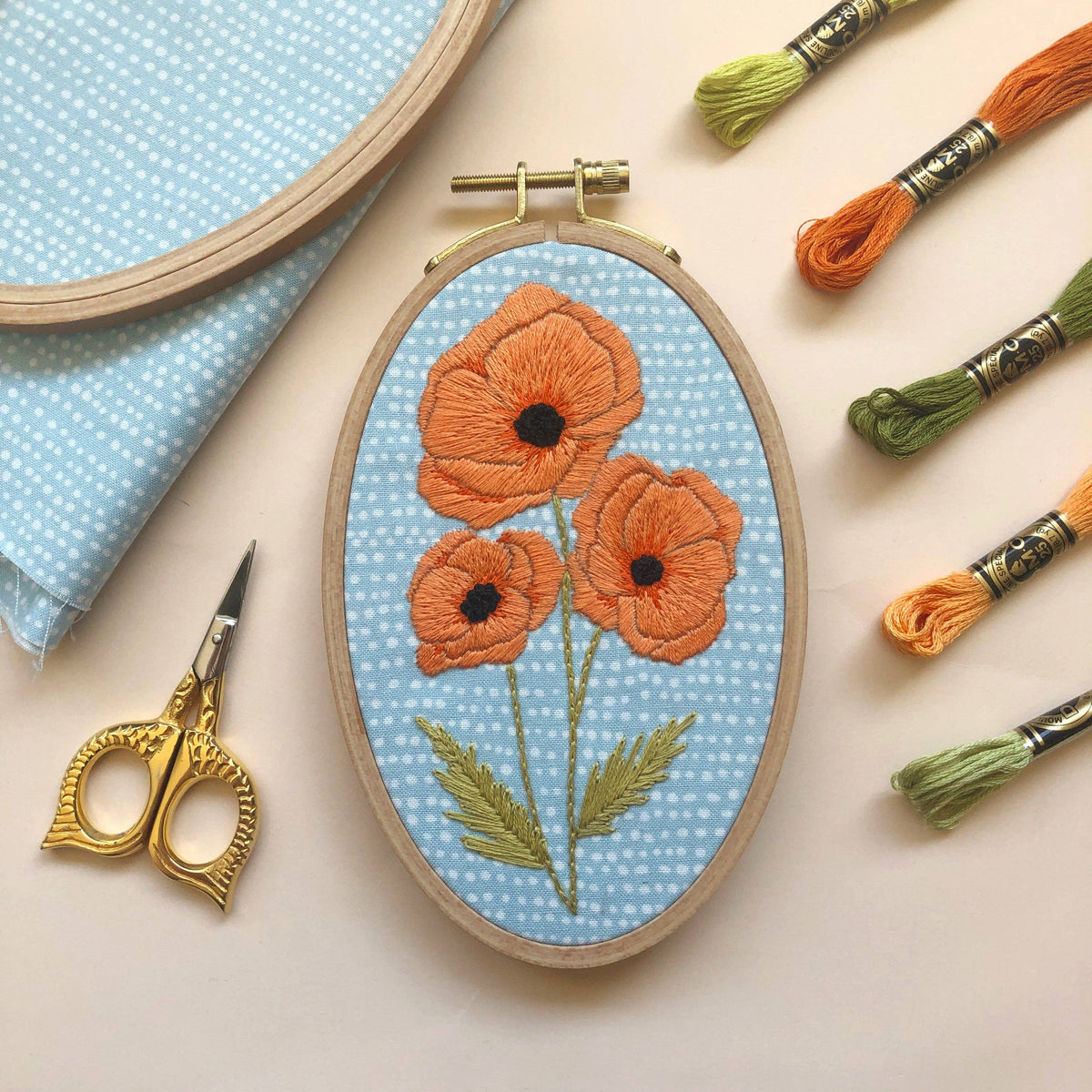 MCreativeJ Poppies - Intermediate Hand Embroidery DIY Craft Kit