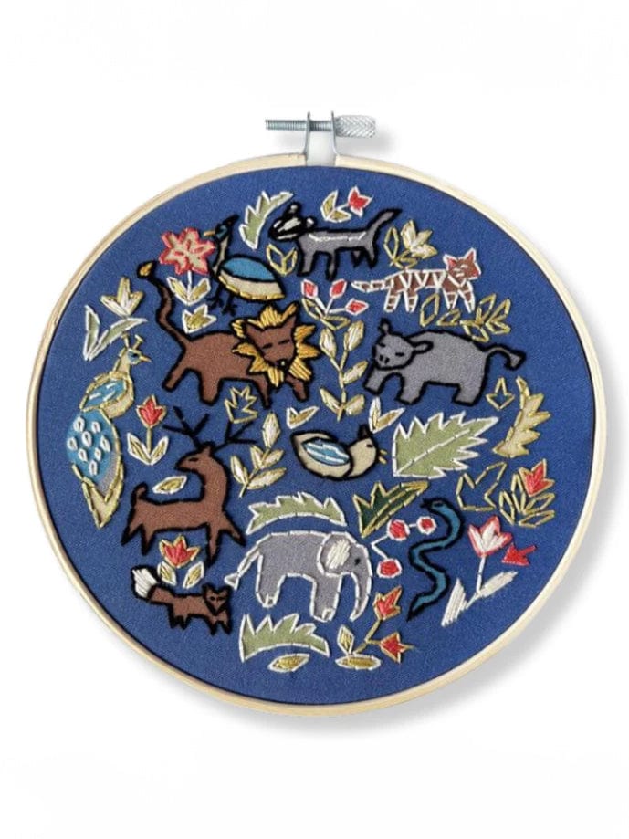Rikrack Embroidery Kit *Mid May Pre-Order* 6" Beginner Wildlife Embroidery Kit